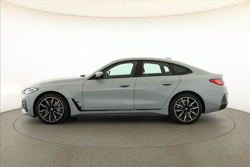 BMW i4 (2022) eDrive40, SoH 91% - fotka 3 z 20