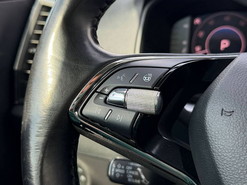Škoda Karoq Style Plus 1,5 TSI 110kW 7° DS - fotka 25 z 38