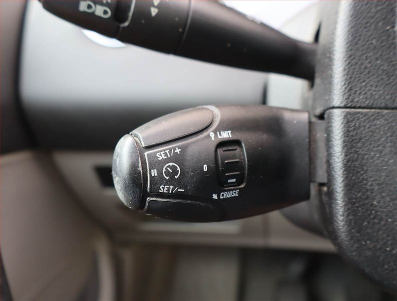 Peugeot 308 (2011) 1.6 HDi, 7 míst, Eko.zaplacen - fotka 17 z 25