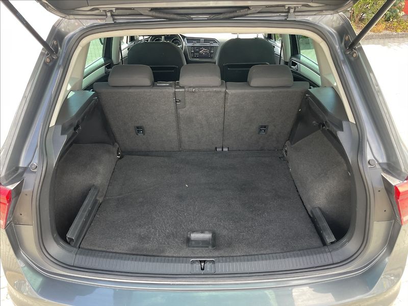 Volkswagen Tiguan 2,0 TDi 110kw DSG 4-matic bez - fotka 9 z 43