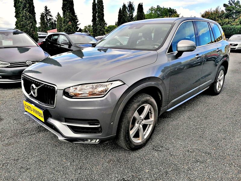 Volvo XC90 (2015) D5 AWD Momentum Head-up - fotka 2 z 21