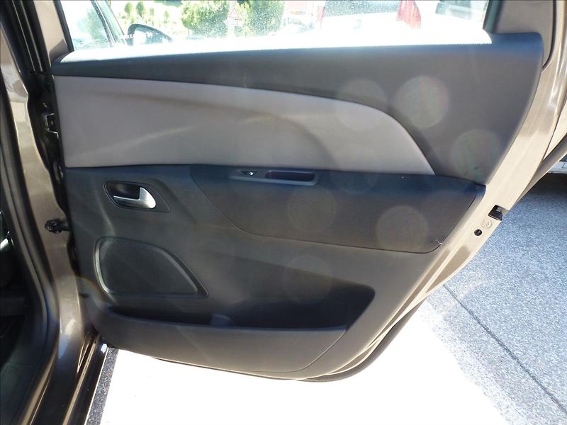 Citroën C4 Picasso 1,2 PureTech 130 6MAN Turbo  S - fotka 22 z 46
