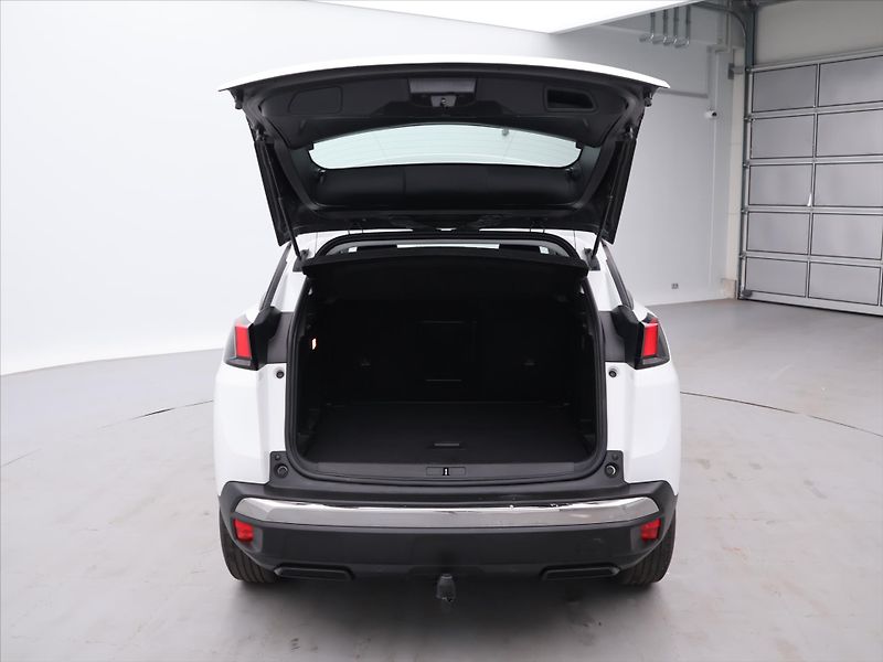 Peugeot 3008 1.2 PureTech 96kW CZ DPH - fotka 9 z 28