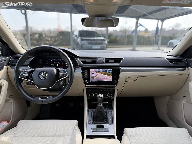Škoda Superb (2020) 2.0 TDi 110kw/STYLE/tažné - fotka 9 z 27