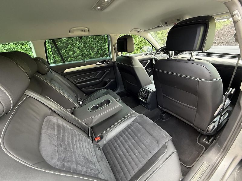 Volkswagen Passat (2020) 2.0Tdi 110kW ELEGANCE ACC TAŽN - fotka 11 z 17