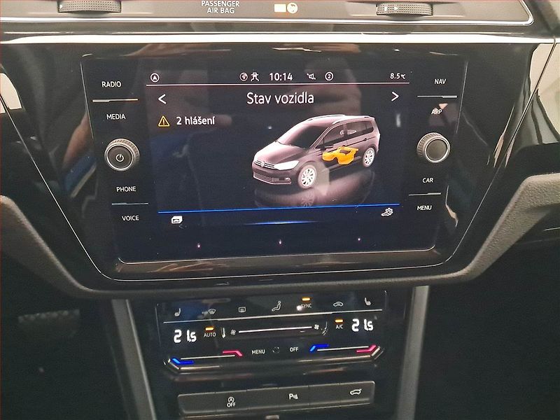 Volkswagen Touran (2023) 1.5 TSI - fotka 12 z 19