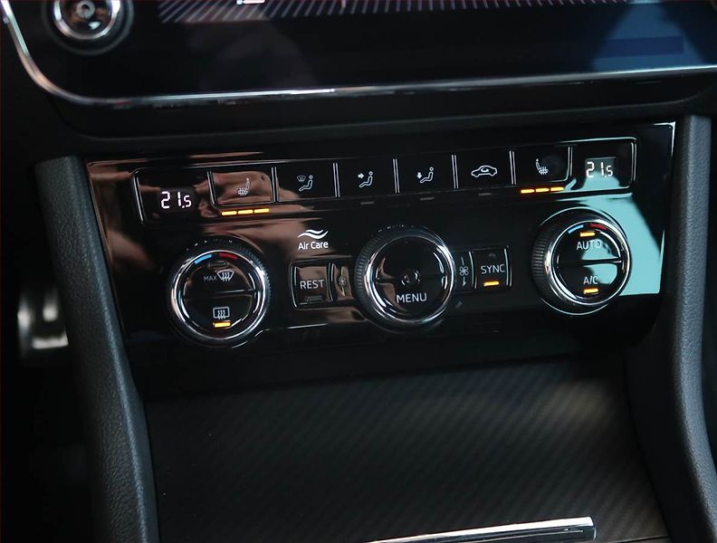 Škoda Superb (2020) Sportline 2.0 TDI - fotka 19 z 29