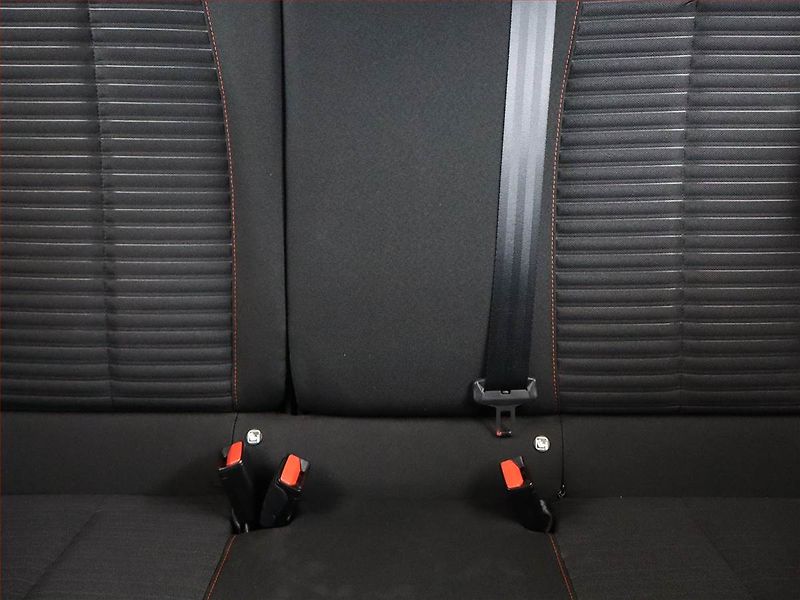 Peugeot 2008 (2020) 1.2 PureTech, Serv.kniha - fotka 8 z 16
