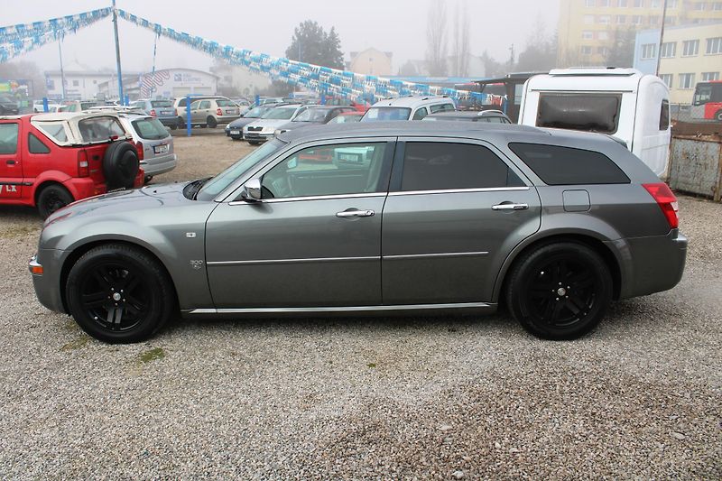 Chrysler 300C (2007) REZERVACE - fotka 4 z 16