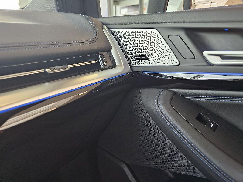 BMW Řada 2 220d Active Tourer - fotka 36 z 36