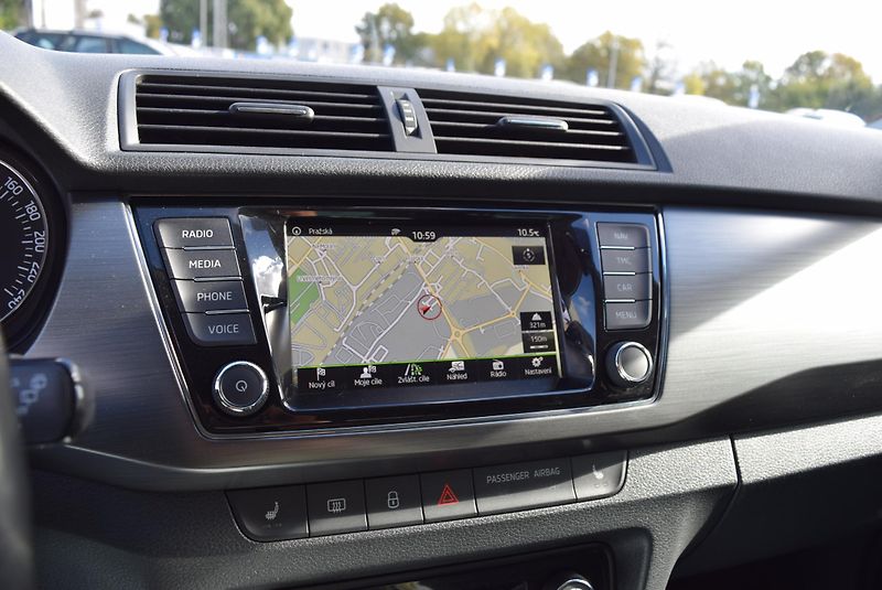 Škoda Fabia (2017) 1.2TSI 81kw DSG JOY NAVI APP - fotka 22 z 41