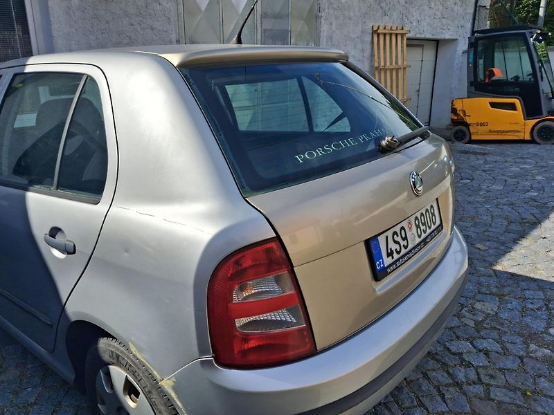Škoda Fabia (2000) STK 5/28,jasný původ,k opravě - fotka 12 z 19