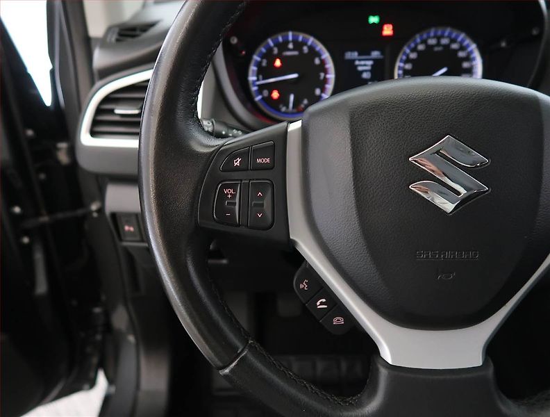 Suzuki SX4 S-Cross (2018) 1.4 BoosterJet, ČR,1.maj - fotka 16 z 21
