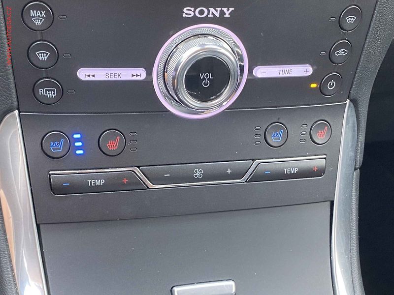Ford Galaxy (2019) 2.0 TDCi 4x4, 7míst, 1.maj - fotka 16 z 21