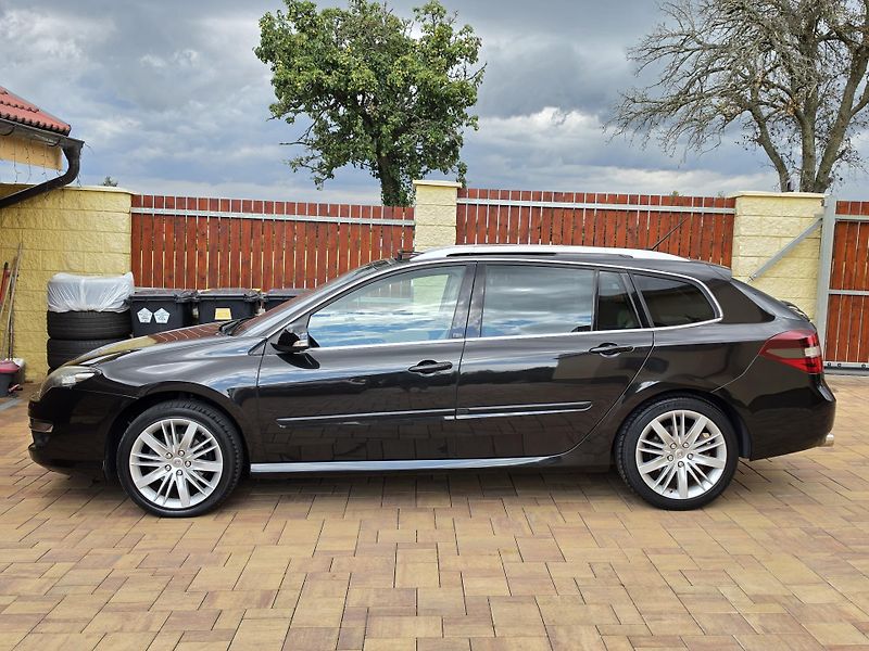 Renault Laguna 2.0dCi 131kW INITIALE*PANORAMA - fotka 2 z 58