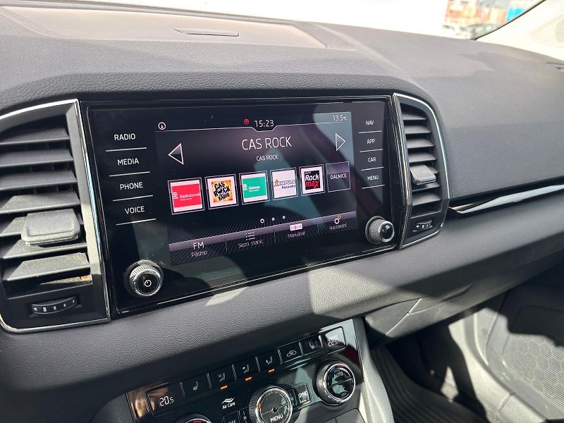 Škoda Karoq 1.5 TSI / 110 kW - fotka 18 z 30