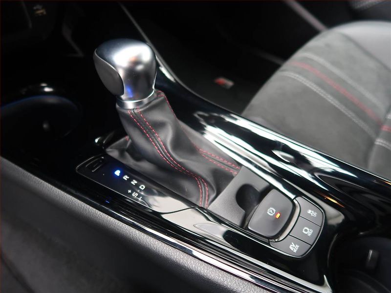 Toyota C-HR (2023) GR Sport 2.0 Hybrid - fotka 13 z 22