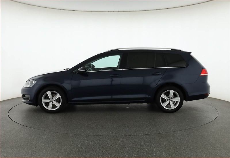 Volkswagen Golf (2016) Comfortline 1.6 TDI, Tempomat - fotka 3 z 16
