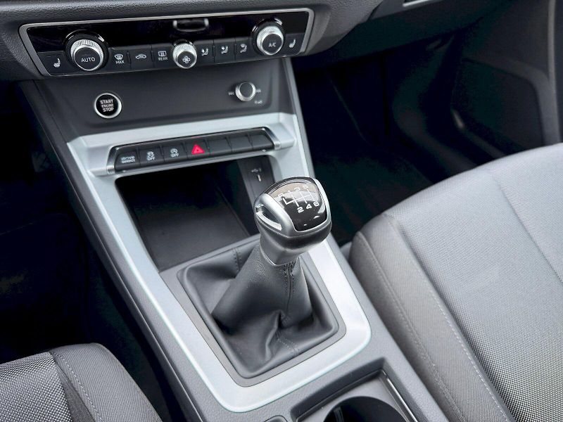 Audi Q3 (2023) 35 TFSI 110kW - fotka 28 z 35