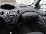 Toyota Yaris (2004) 1.0 VVT-i, po STK, servisované - náhled 8