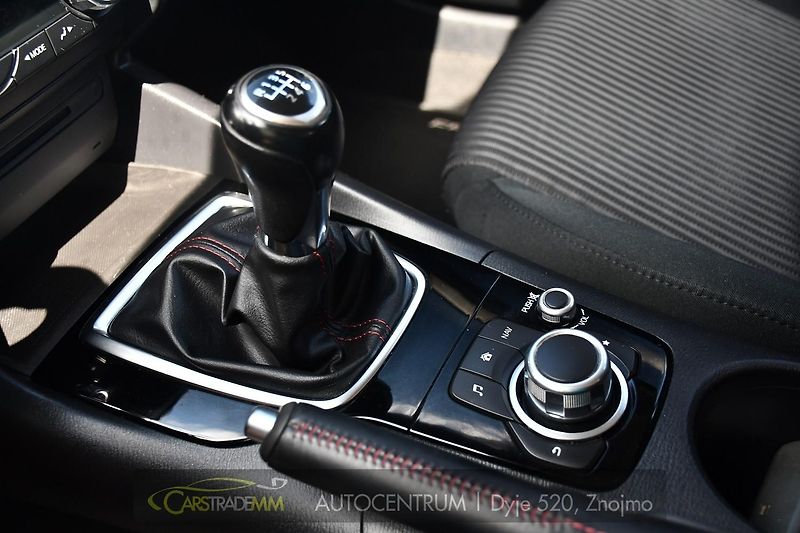 Mazda 3 2.0 SkyActiv-G120  - fotka 32 z 47