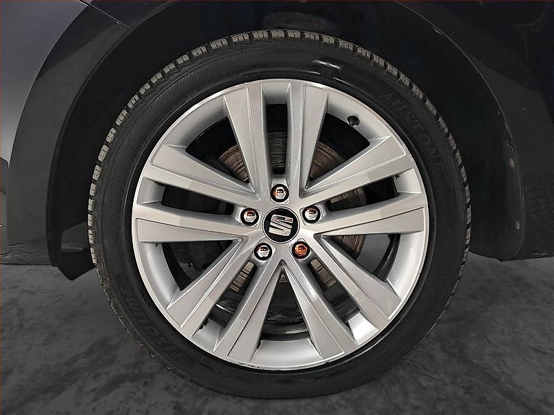 Seat Alhambra (2011) 1.4 TSI, Park. senzory - fotka 15 z 18