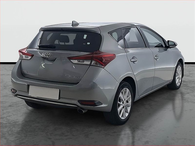 Toyota Auris (2015) 1.2 Ti, Serv.kniha, Tempomat - fotka 5 z 18