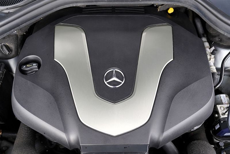 Mercedes-Benz GLE 350d 4Matic AMG/20/ČR - fotka 10 z 35