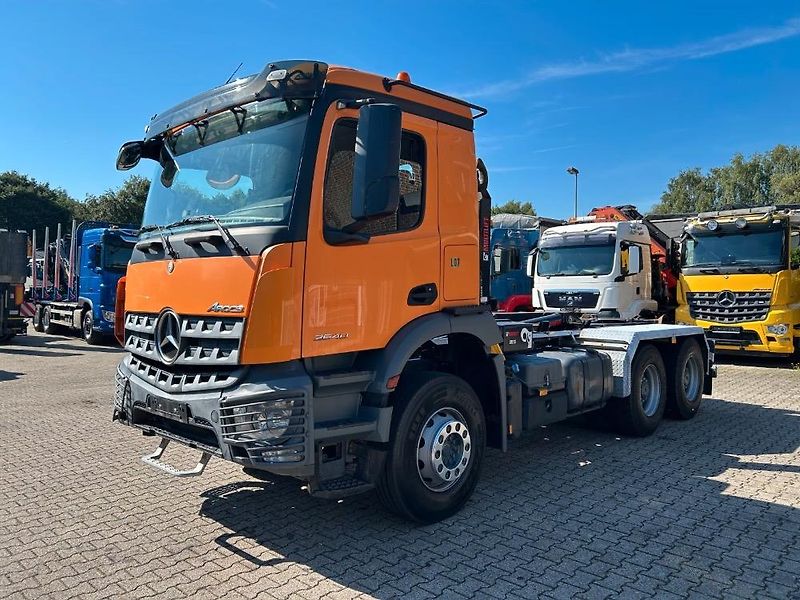 Mercedes-Benz (2016) Arocs 2640 6x4 JNK EURO 6 - fotka 6 z 20