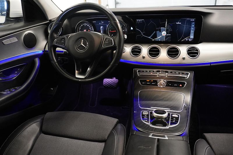 Mercedes-Benz Třídy E (2018) 2,0 AUTOMAT - fotka 22 z 27