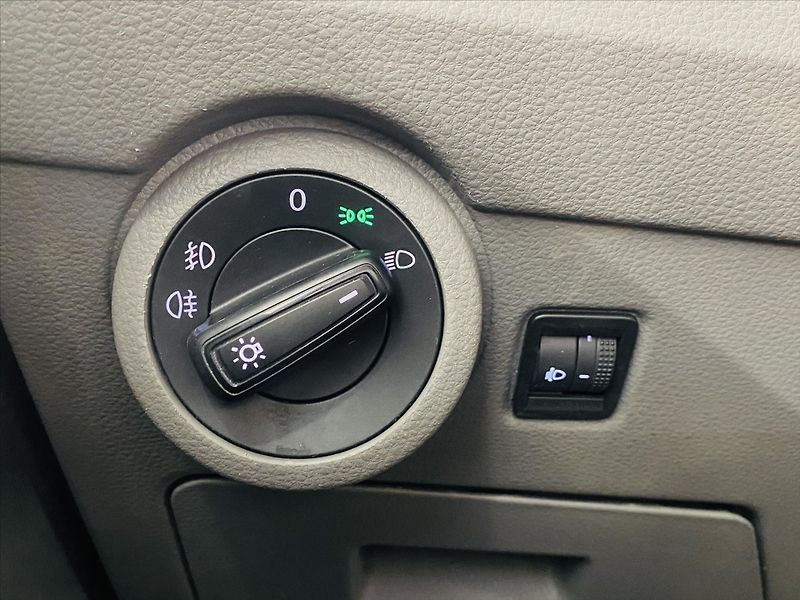 Volkswagen Transporter 2,0 TDI 81kW - fotka 8 z 21