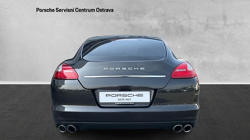 Porsche Panamera 4 - fotka 7 z 29