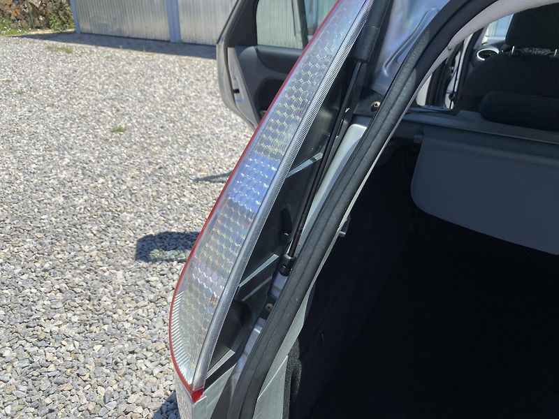 Ford Focus 1.6 TDCi 90PS KOMBI STK  - fotka 109 z 151