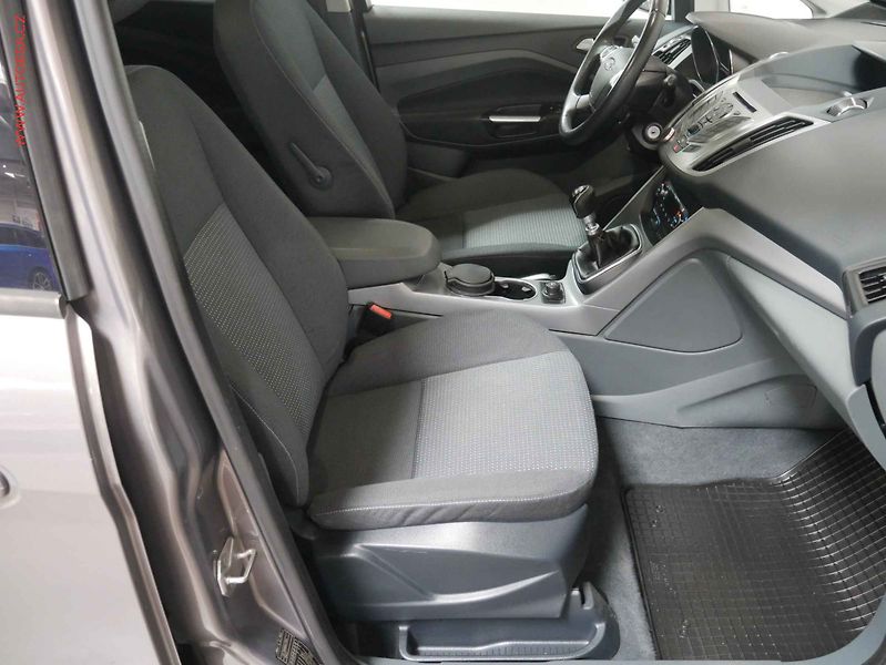 Ford Grand C-MAX (2011) 1.6 CDTi - fotka 11 z 19