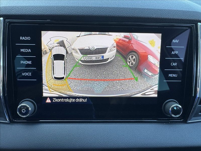 Škoda Karoq 1,5 TSI STYLE DPH 1maj původČR - fotka 45 z 50