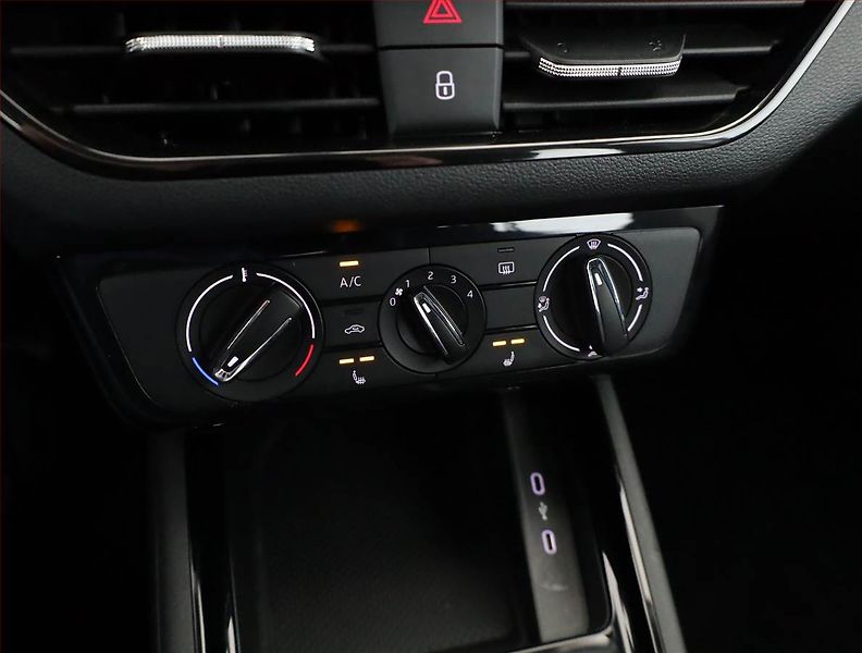 Škoda Scala (2024) Selection 1.0 TSI, ČR,1.maj - fotka 10 z 19
