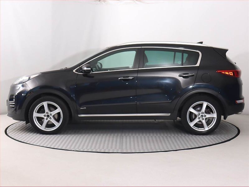 Kia Sportage (2017) GT Line 2.0 CRDi, 4X4 - fotka 3 z 19