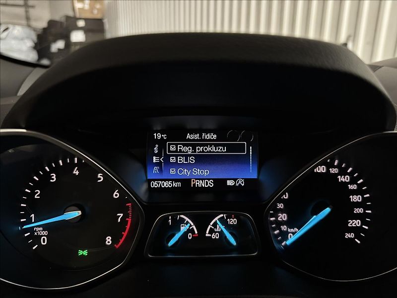 Ford Kuga 1.5EB 134kW AWD ST-LINE 57KM! - fotka 18 z 42