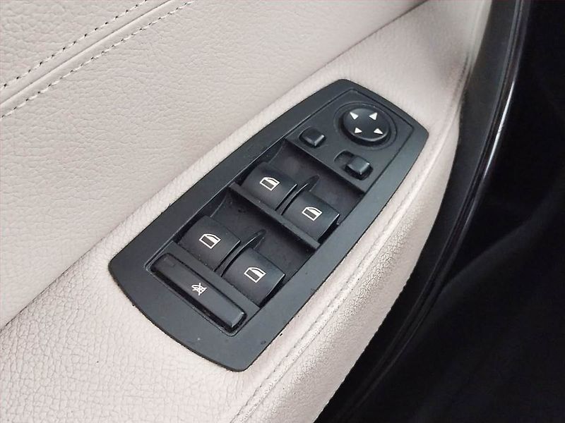 BMW X3 (2009) xDrive30d, 4X4, Automat - fotka 17 z 19