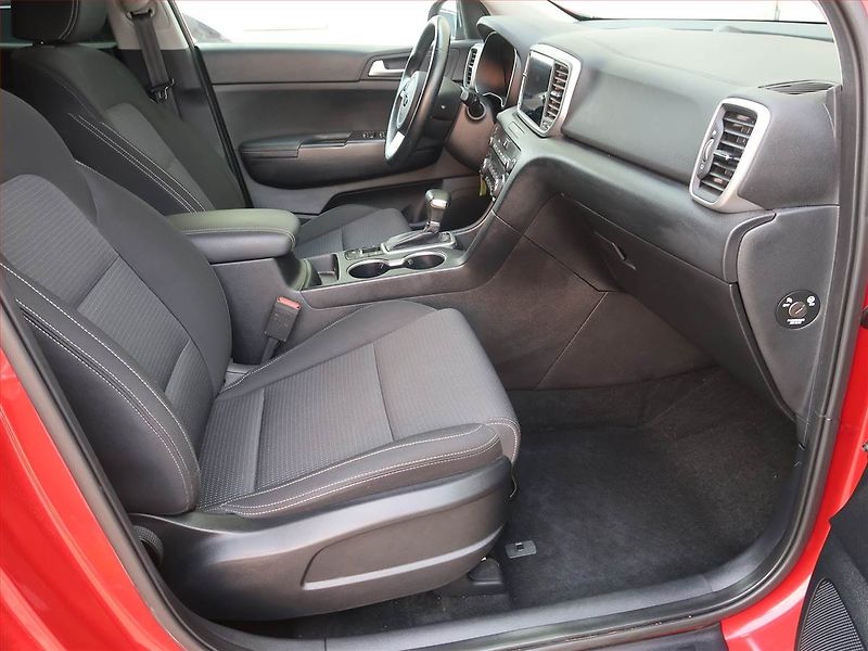 Kia Sportage (2021) 1.6 T-GDI, Automat, Serv.kniha - fotka 9 z 19