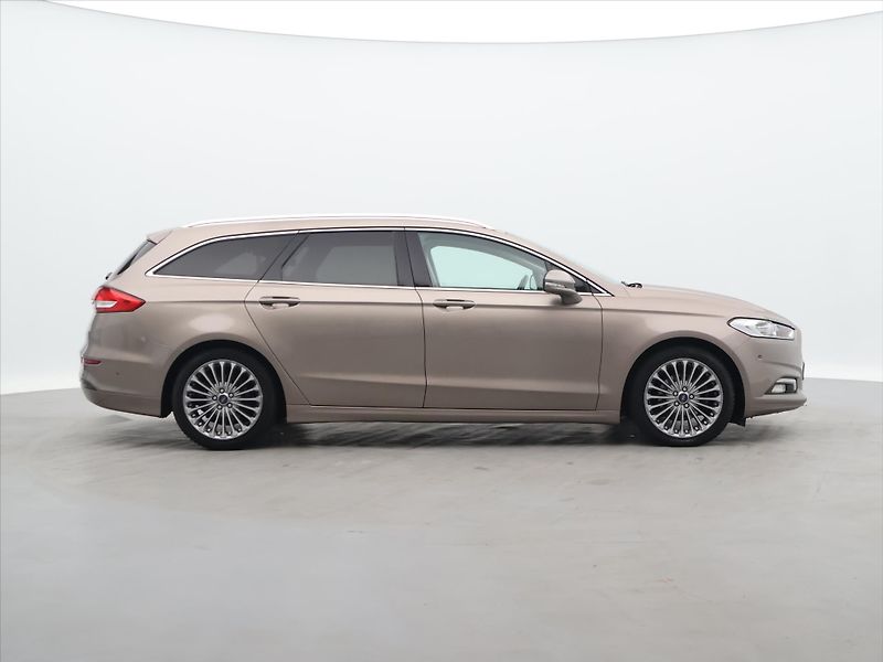 Ford Mondeo 2.0 TDCI 110kW Titanium Navi - fotka 8 z 30