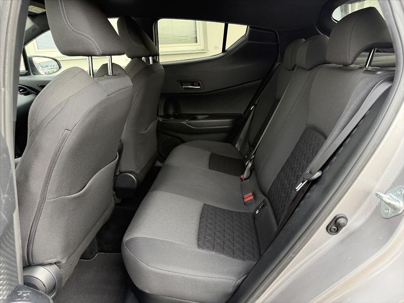 Toyota C-HR 1,8 Style - fotka 10 z 19