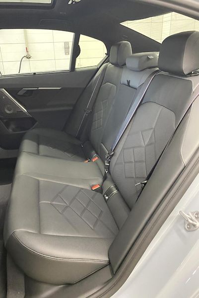 BMW Řada 5 540d xDrive Sedan - fotka 9 z 9