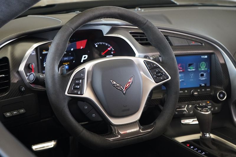 Chevrolet Corvette C7 Z06, EU verze, Head-up - fotka 25 z 45