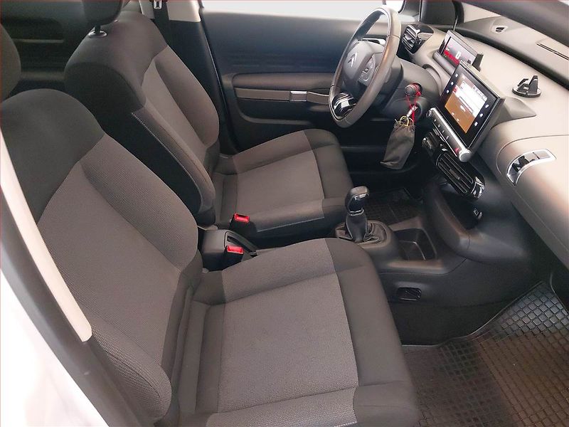 Citroën C4 Cactus (2018) Live 1.2 PureTech, Serv.kniha - fotka 9 z 15