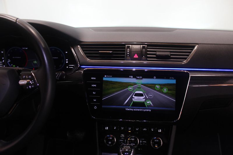 Škoda Superb (2021) 2.0TDI DSG Edition Style+ - fotka 32 z 39
