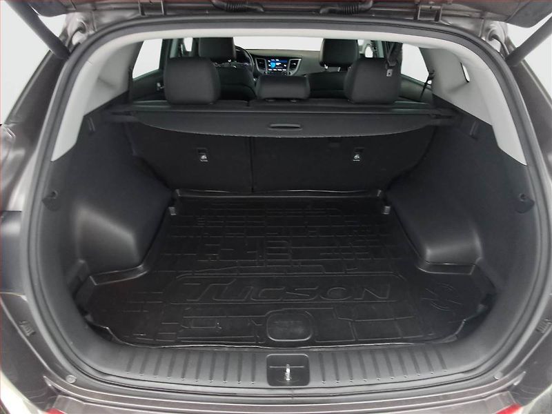 Hyundai Tucson (2015) 2.0 CRDi, 4X4, Automat, Kůže - fotka 14 z 31