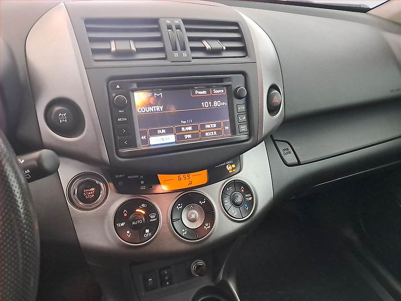 Toyota RAV4 (2012) 2.0 VVT-i, 4X4, Serv.kniha - fotka 12 z 20