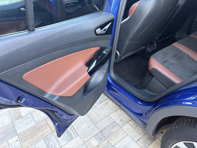 Volkswagen ID.4 (2021) PRO 77kwh, Matrix, tažné - fotka 8 z 17