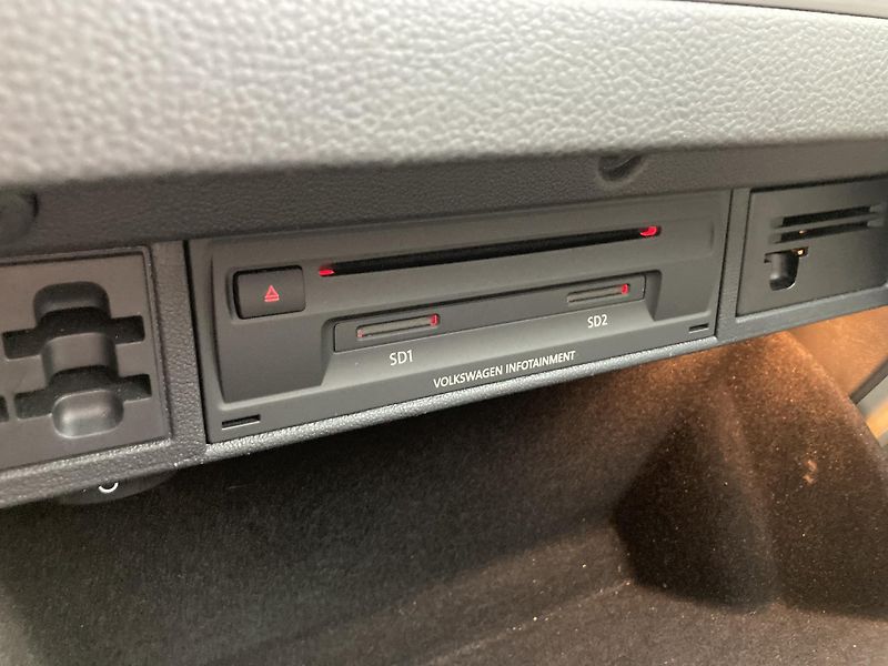 Volkswagen Golf (2019) MATRIX NAV DYNAUDIO WINTERPAKE - fotka 32 z 32